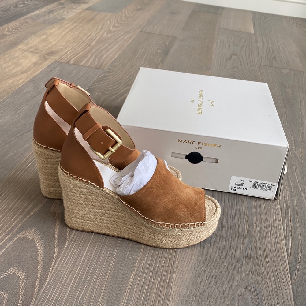 Brand new never worn Marc Fisher Adalyn Espadrilles Size 7